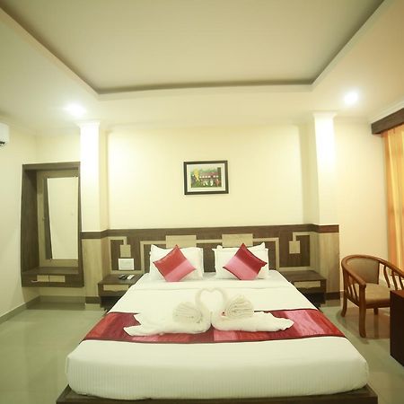 Tullipurmbu Hotel Horizon International מראה חיצוני תמונה
