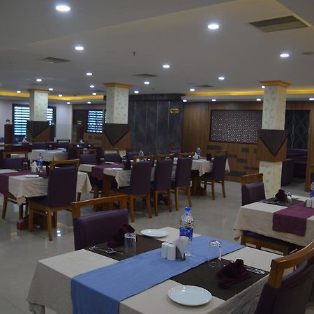 Tullipurmbu Hotel Horizon International מראה חיצוני תמונה