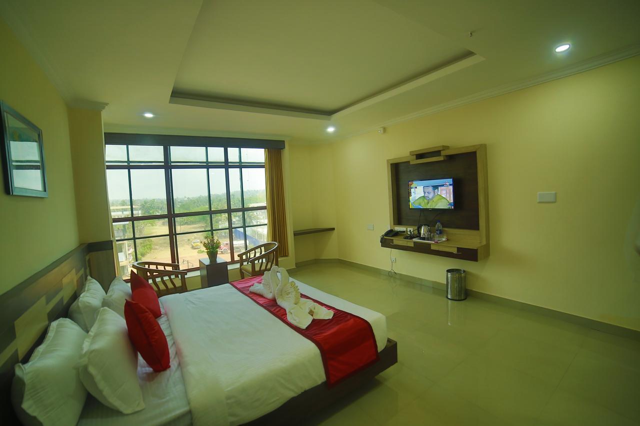 Tullipurmbu Hotel Horizon International מראה חיצוני תמונה