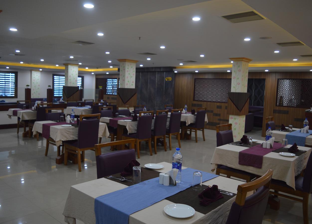 Tullipurmbu Hotel Horizon International מראה חיצוני תמונה